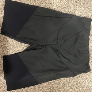 Knee length maternity legging shorts